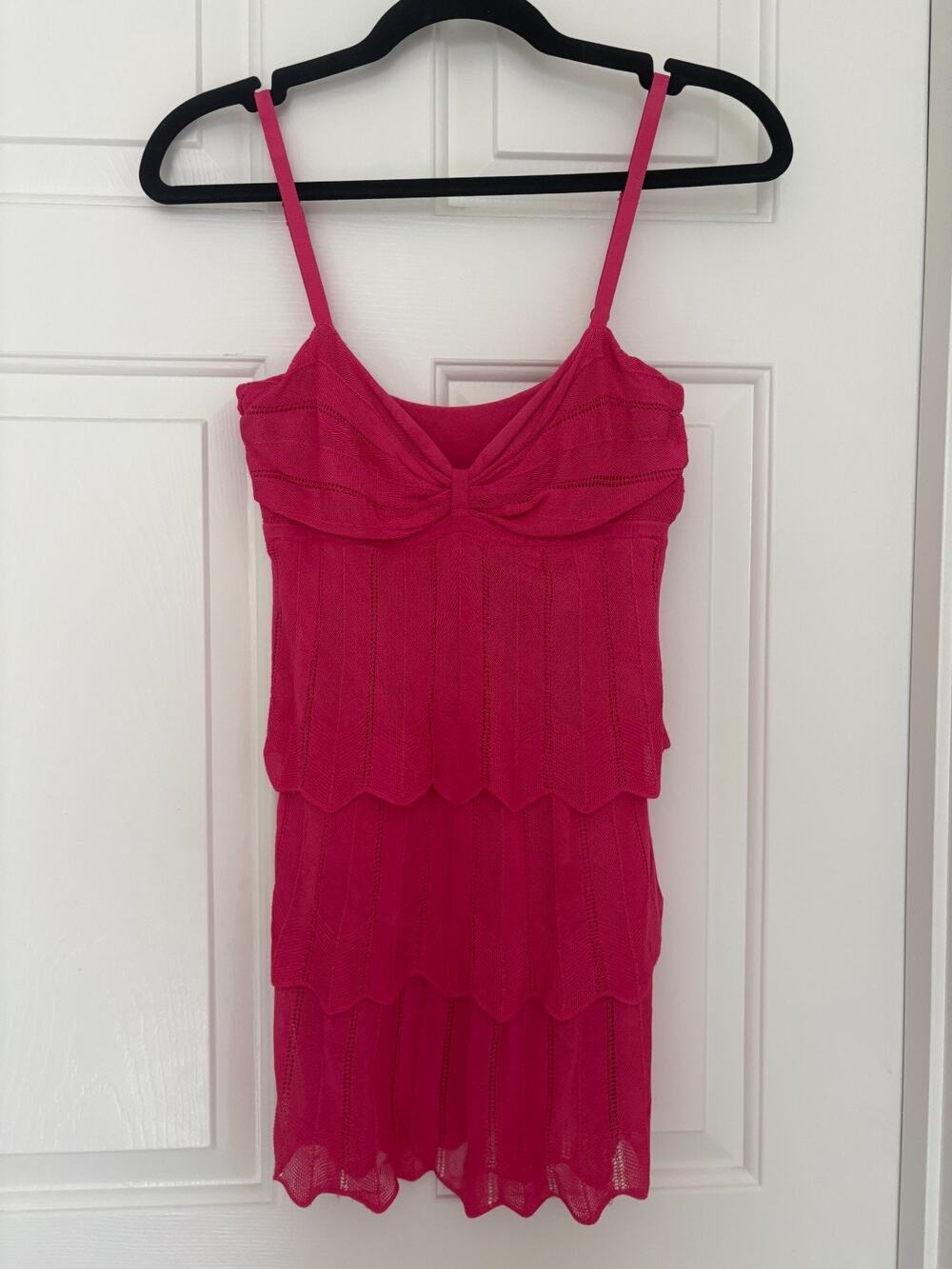 Bebe Pink Knit Tiered Mini Dress Spaghetti Strap Scallop Hem Y2K Party S 00-0